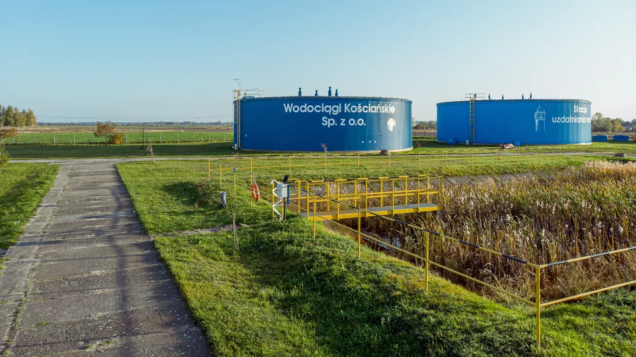 Oba zbiorniki mieszczą łącznie ok. 4000 m3 wody uzdatnionej.