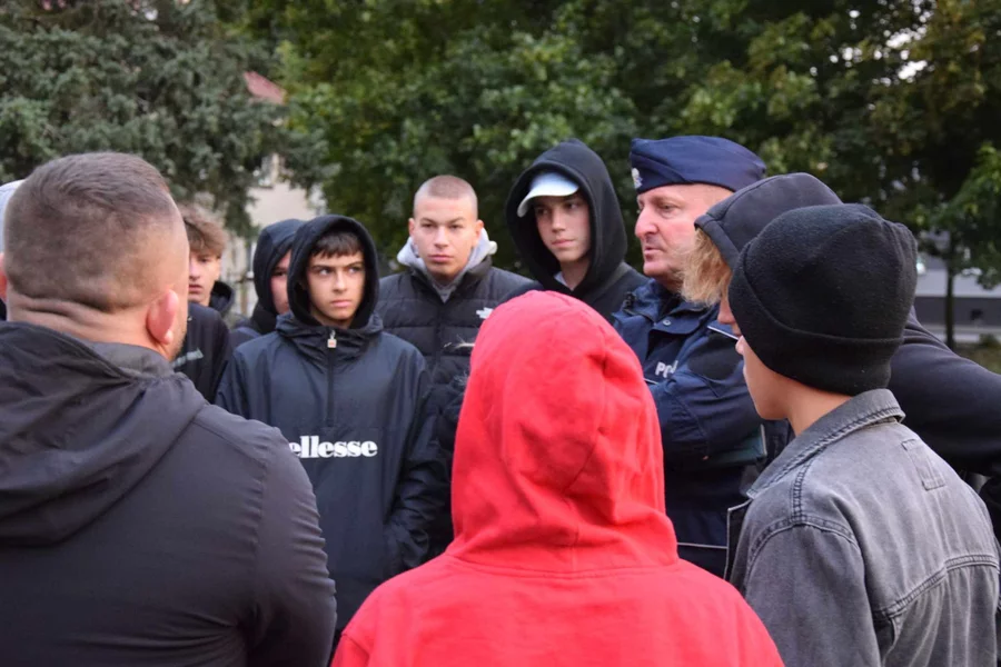 Po zakończonych czynnościach policji zgromadzeni rozeszli się.