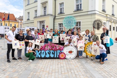 Artystyczne warsztaty przed ratuszem 