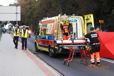 Motocyklista zderzył się z oplem. Nie miał uprawnień do kierowania