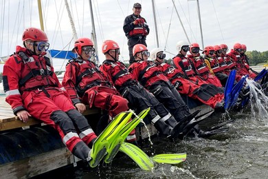 Kościańscy strażacy dzielą się wiedzą z ratownictwa wodnego