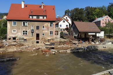 Kolejna zbiórka dla powodzian w starostwie i magistracie