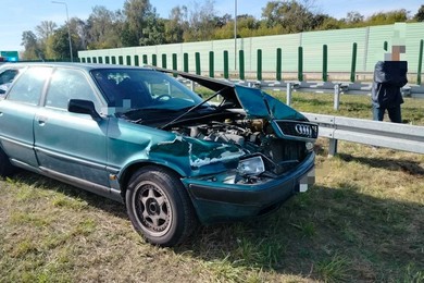 Wjechał w tył samochodu dostawczego