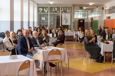 Medale i wyróżnienia dla pracowników oświaty