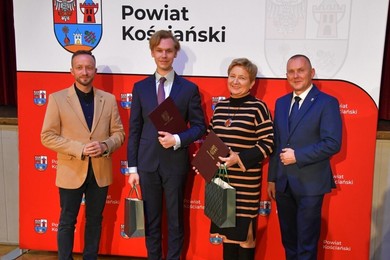 Powiat nagradza za osiągnięcia naukowe i artystyczne