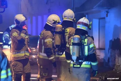 Pożar mieszkania, w którym przebywało sześć osób