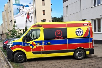 Wszedł do karetki i zaatakował ratownika. Miał ponad 3 promile 
