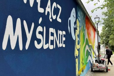 „Włącz myślenie” nabiera kształtów. Nad Kanałem Ulgi powstaje eko-mural